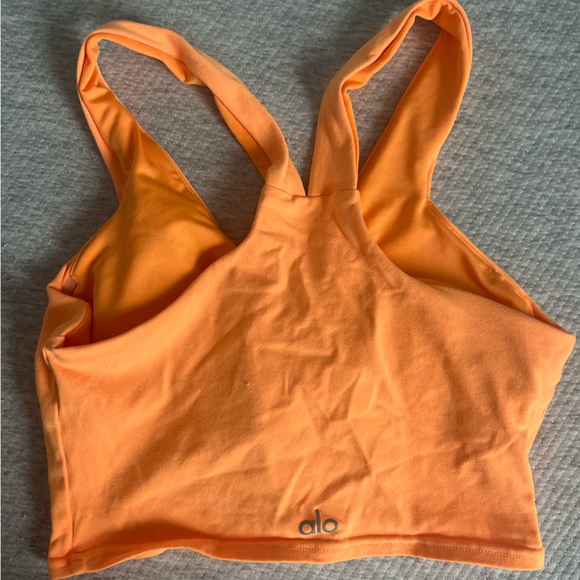 Alo tank top - Picture 2 of 3